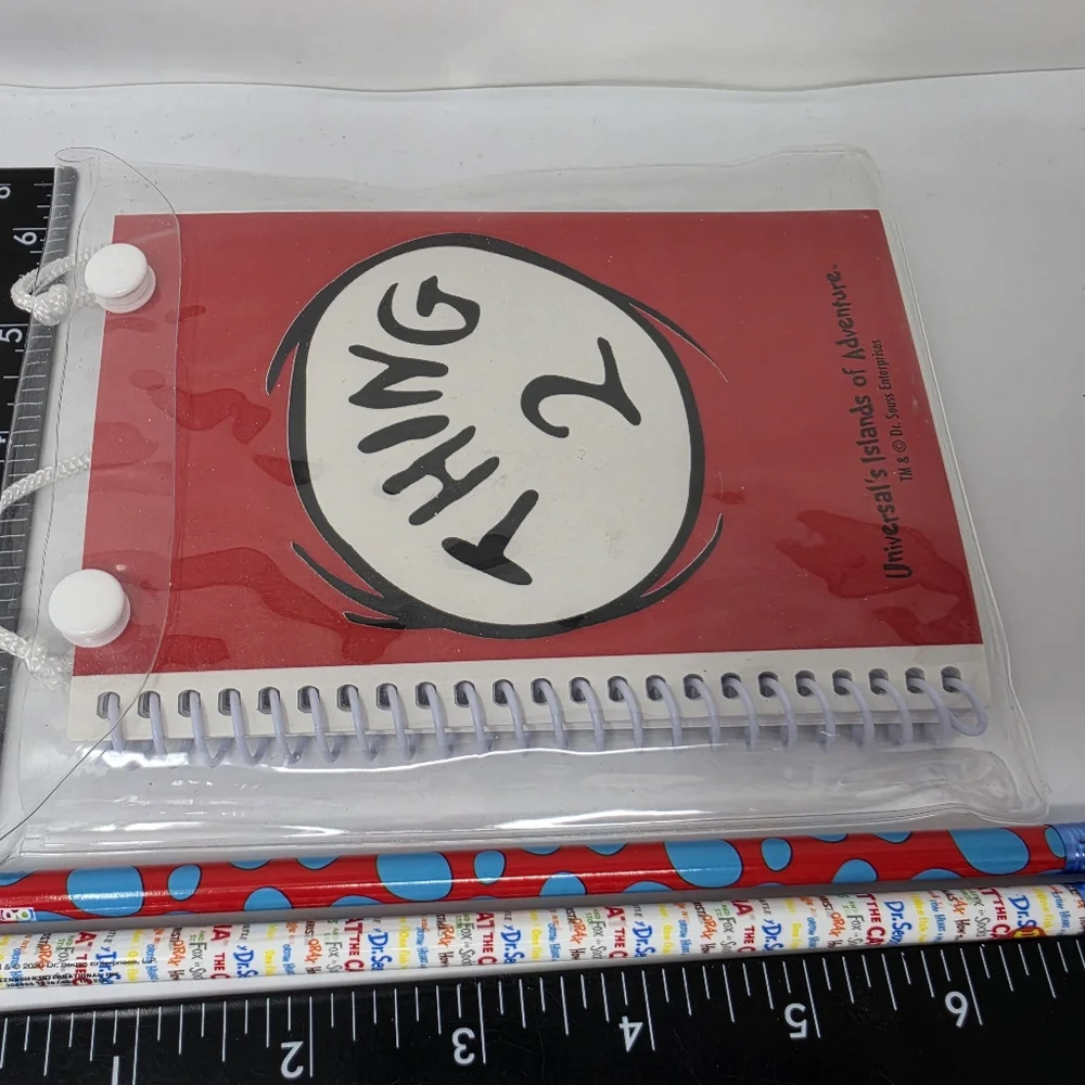 Universal Island of Adventure Thing 1 & 2 Souvenir Notebook Notepad Pen 6 x 4